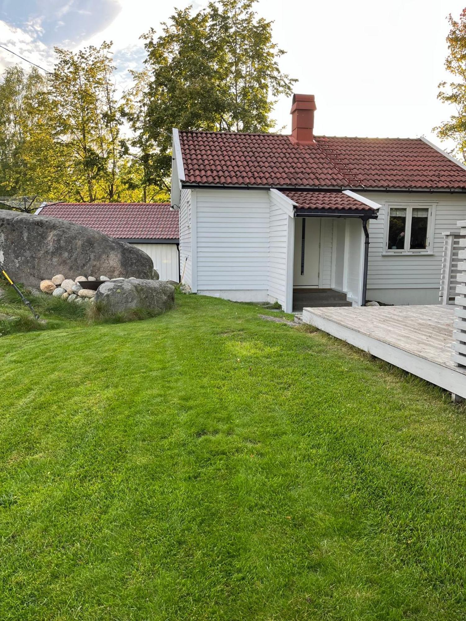 Cozy Cottage Close To Idyllic Archipelago With Additional Building If Booked For More Than 2 People Eydehavn Exterior foto